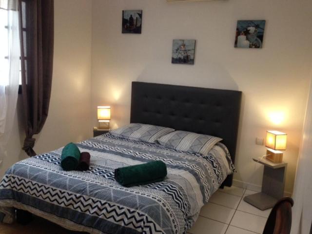 2 Chambres Avec Piscine Dans Maison Creole Saint Pierre Eksteriør billede